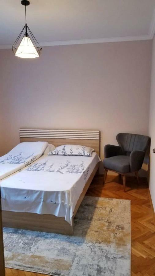Cozy&Comfy Apartment In The Center Of Prishtina พริสตีนา ภายนอก รูปภาพ